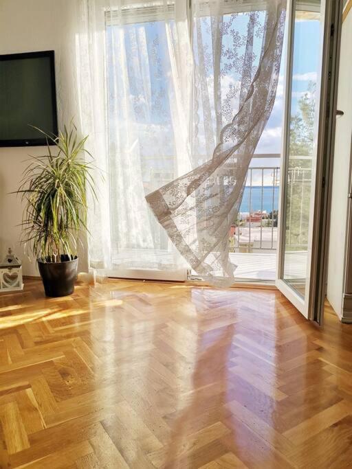 Apartman Pejic Podstrana Exteriér fotografie