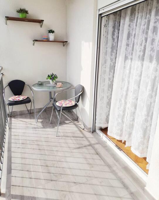 Apartman Pejic Podstrana Exteriér fotografie