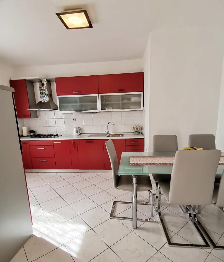 Apartman Pejic Podstrana Exteriér fotografie