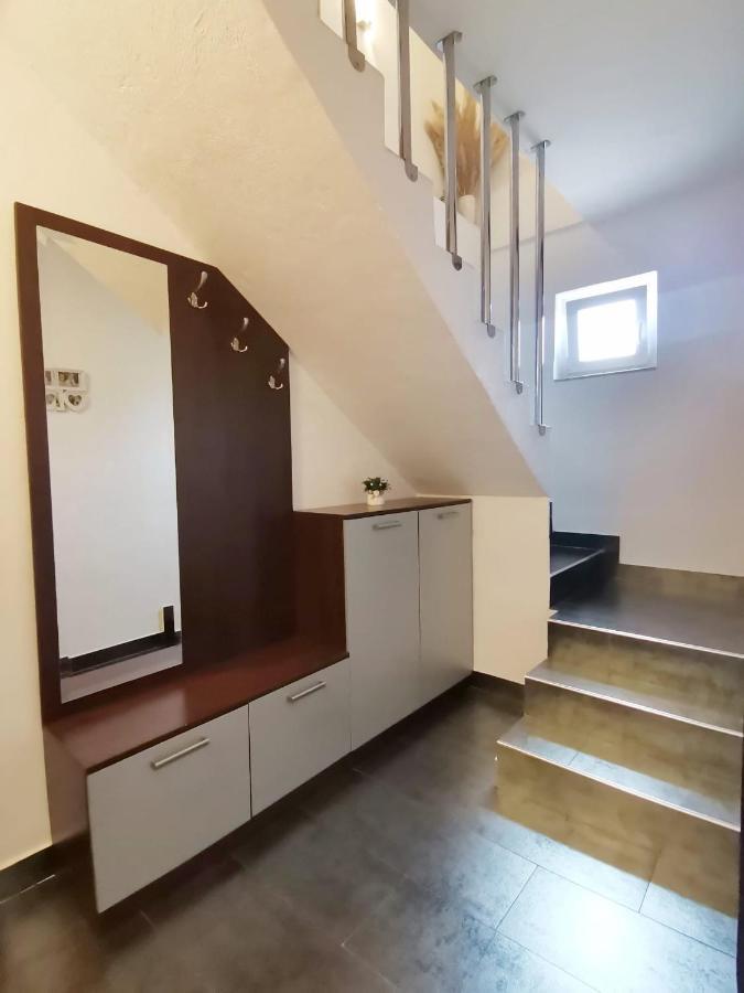 Apartman Pejic Podstrana Exteriér fotografie